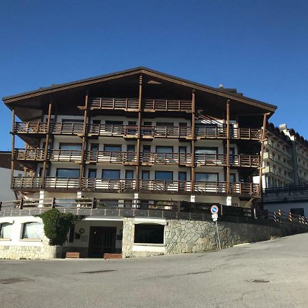 Royal Lägenhet Colle Colle Sestriere Exteriör bild