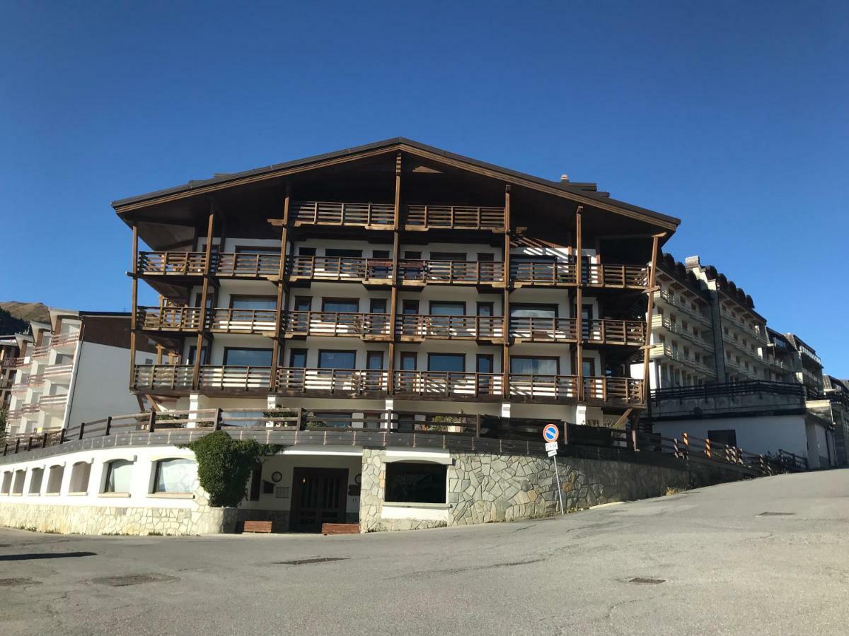 Royal Lägenhet Colle Colle Sestriere Exteriör bild