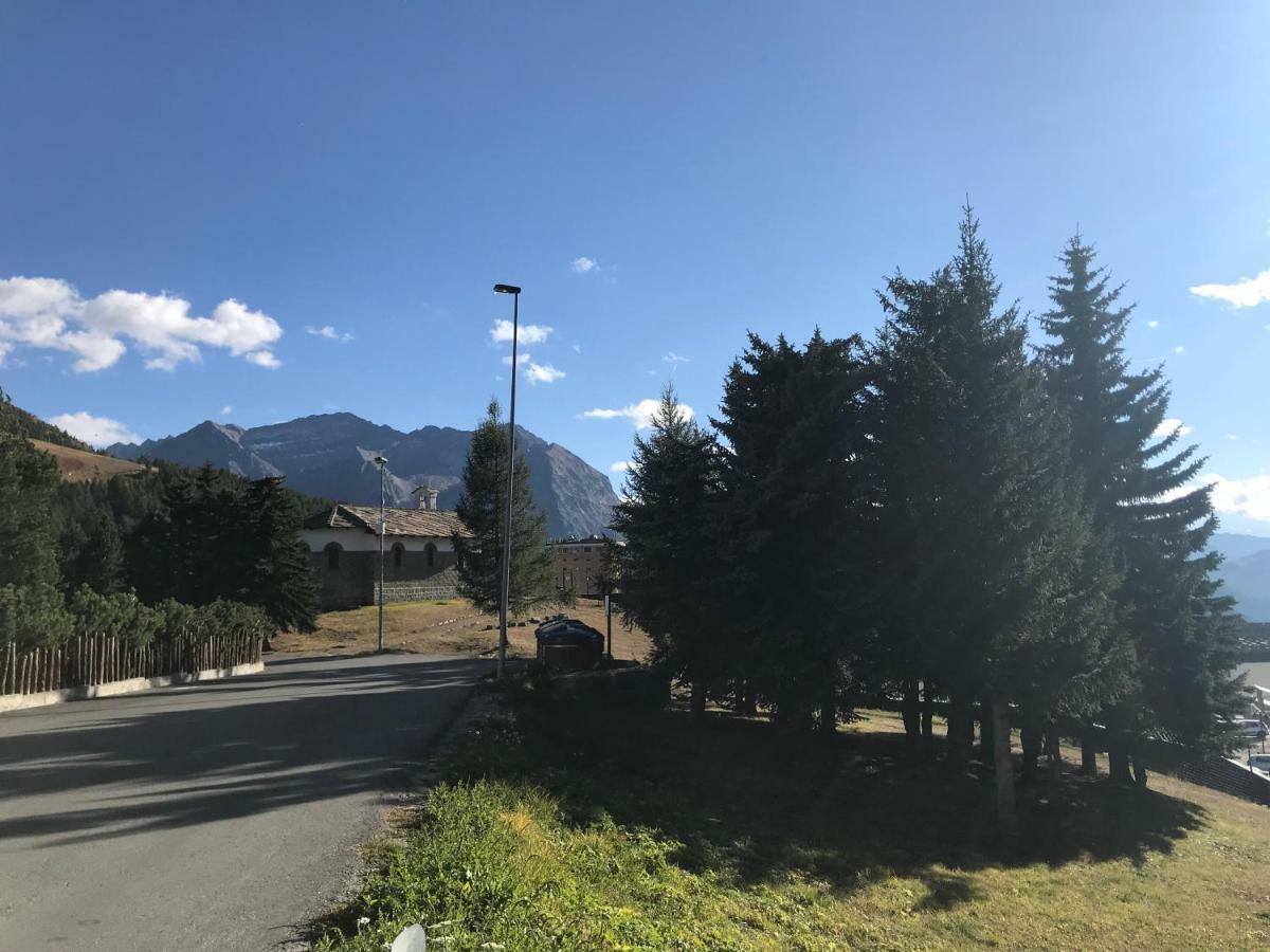 Royal Lägenhet Colle Colle Sestriere Exteriör bild